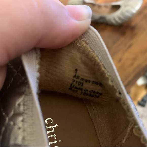 Size 8 Christopher & Banks Silver Quilted Scrunch Flats - Picture 10 of 10